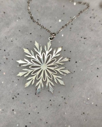 9  α  κολιε χιονονιφαδα (1)